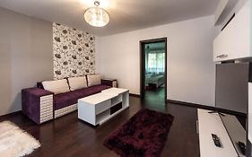 La Nueve Suite